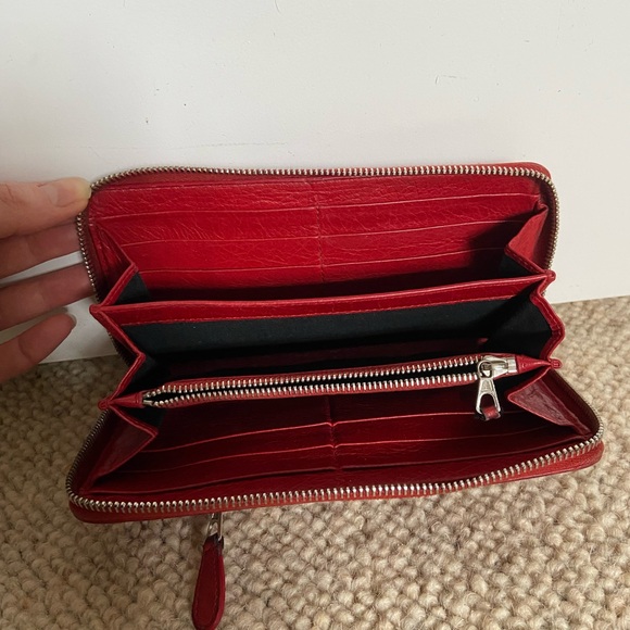 BALENCIAGA red full zip wallet - Picture 5 of 8